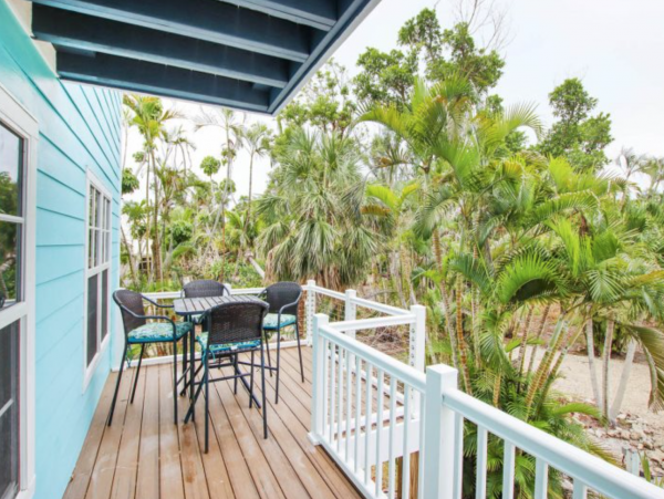 Captiva Island Vacation Rental with 6 Bedrooms & Pool Deeded Beach Access 4 Min Stroll Away